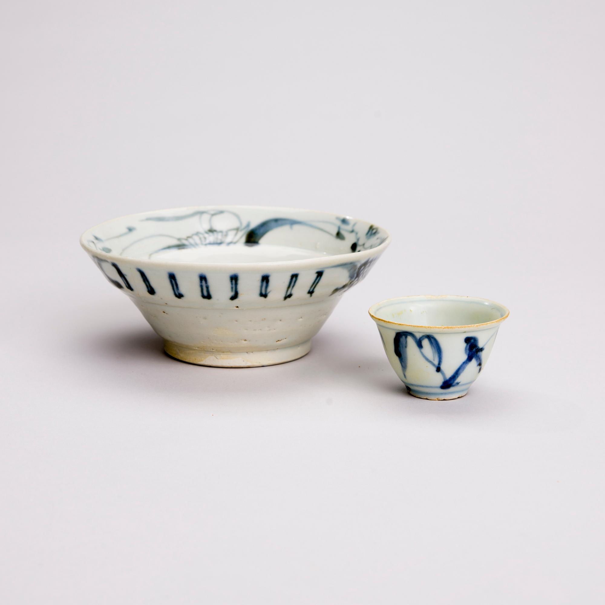 VINKOPP OCH SKÅL, porslin, Kina, Ming dynastin (1368-1644).