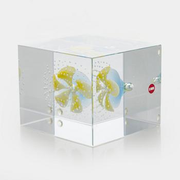 Oiva Toikka, årskub 2000, signerad Oiva Toikka Nuutajärvi 2000, 956/2000.