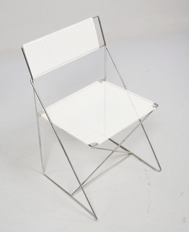 STOLAR, 4 st, "X-line", Niels Jörgen Haugesen, Danmark, formgiven 1977.