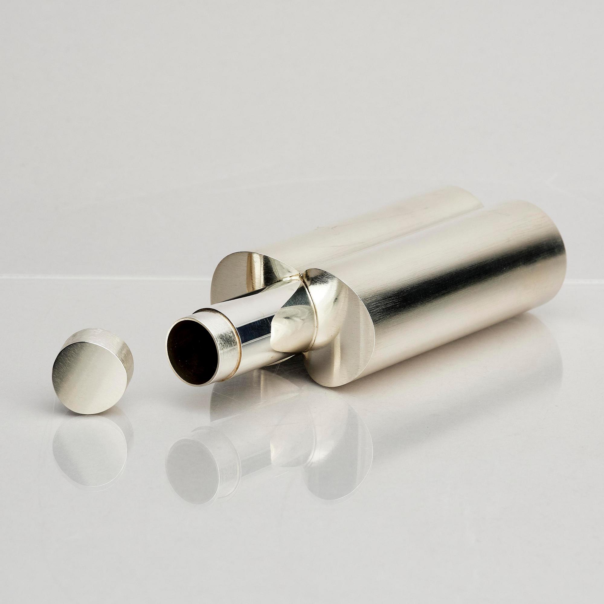 a sterling silver bottle with lid, Stockholm 2003.