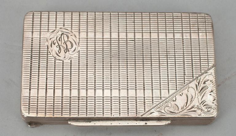 DOSA, silver, Österrike-Ungern, sekelskiftet 1800/1900. Vikt 68 g.