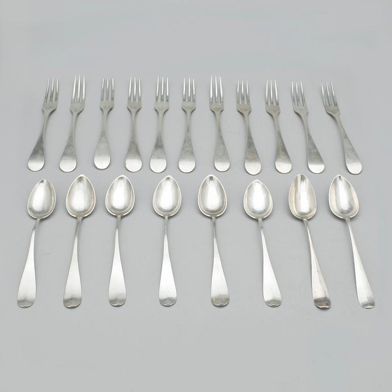PARTI BESTICK, 19 delar, silver, bla Christian Naebo, Köpenhamn, 1800-tal. Totalt ca 480 gram.