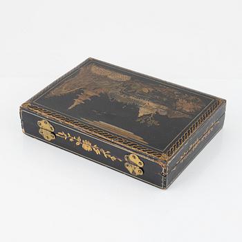 A Chinoiseries games table, 18th/19th century.