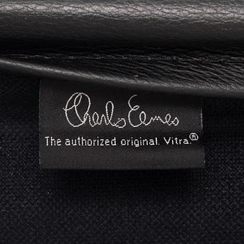 Charles & Ray Eames, office chair, "EA117", Vitra.