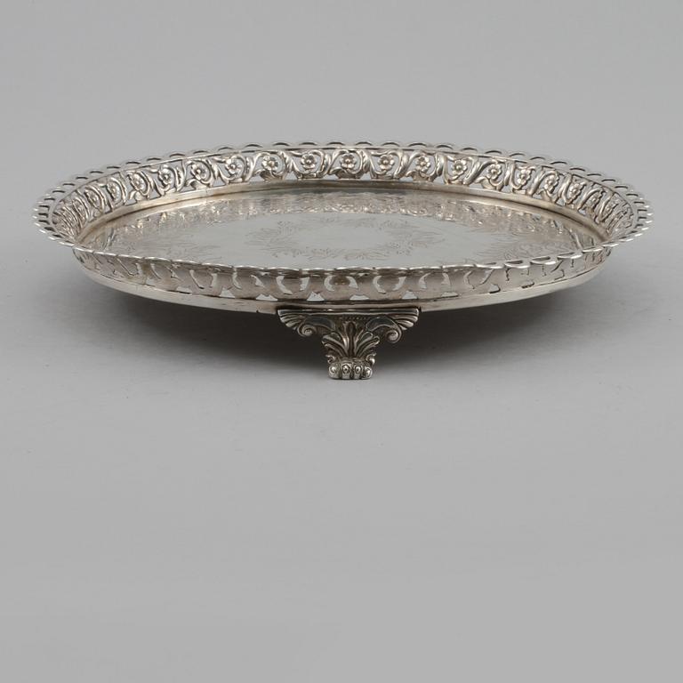 FAT, silver, 1800-talets slut, vikt ca 450 g.