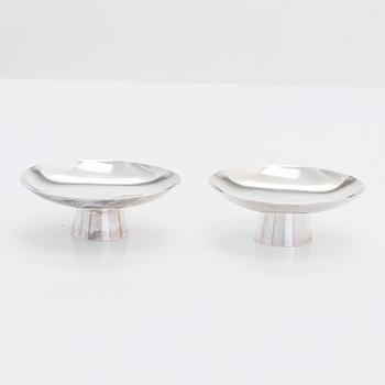 Sakazuki sake-koppar, 6 st, silver, Suzuyo, Japan, med jungin-silverstämpel. 1900-talets början.