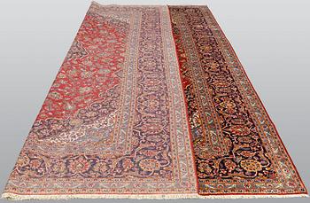 A carpet, Kashan, ca 460 x 308 cm.