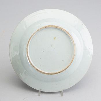 TALLRIKAR, 4 st, porslin,  Qingdynastin, Qianlong (1736-95).