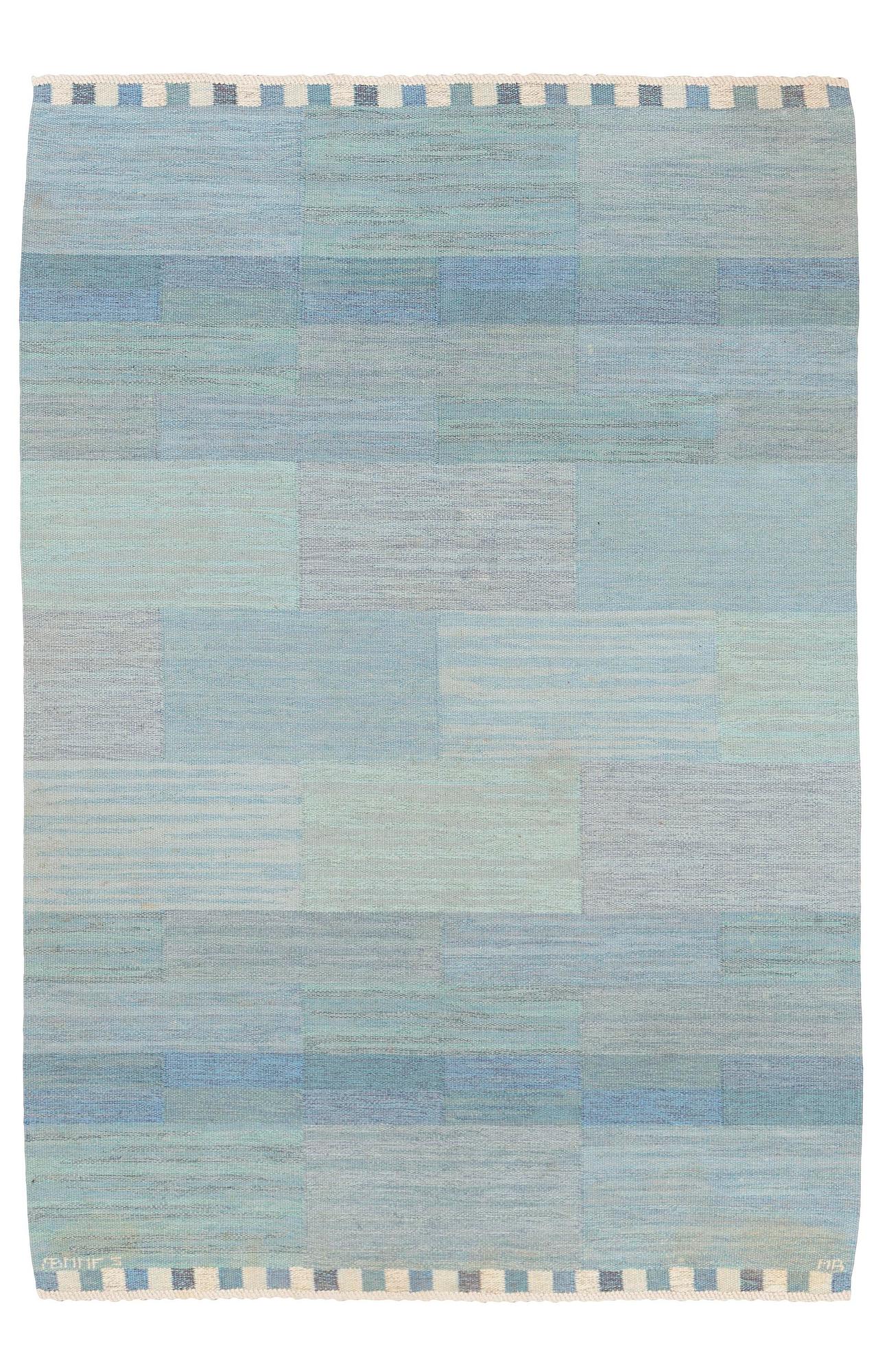 matta, "Muren ljusblå", rölakan, ca 241 x 165 cm, signerad AB MMF MR.