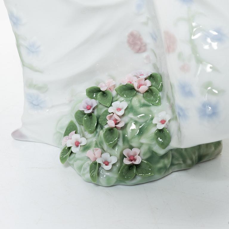 Lladró, figurines, 3 pcs, "Wildflowers", "Floral path" and "Sunday stroll".