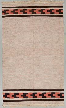 MATTA, rölakan. Ca 256x153 cm.