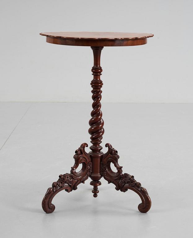 LAMPBORD, nyrokoko, 1800-talets senare hälft.
