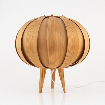 Hans-Agne Jakobsson, a pine table lamp from the second half of the 20th century.