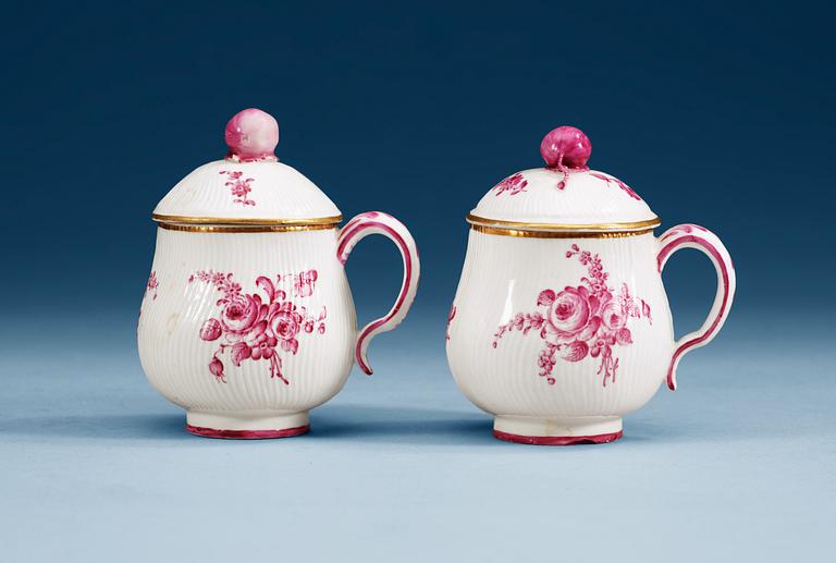 A pair of Swedish Marieberg soft paste custard cups with covers, 18th Century.