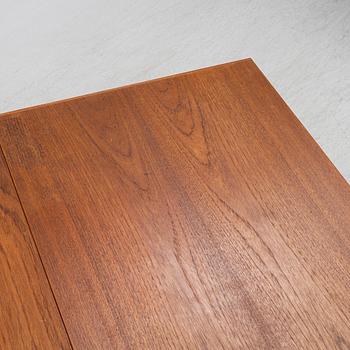 Svante Skogh, a dining table and four chairs, "Bosse", Sweden, 1960s.