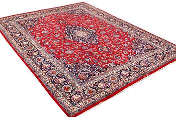 A Keshan carpet, c. 390 x 290 cm.