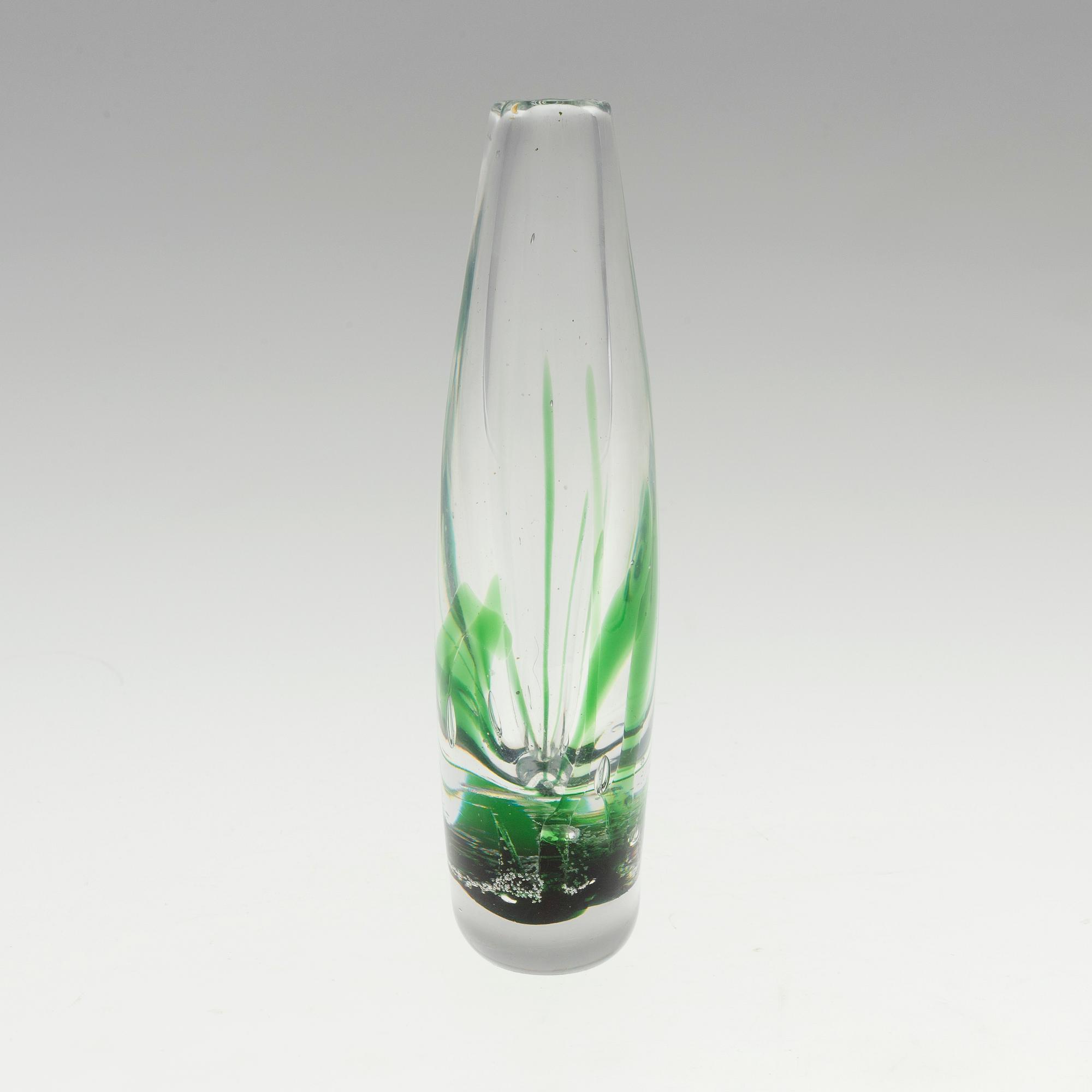 VICKE LINDSTRAND, a glass vase, Kosta 1960´s/70´s.