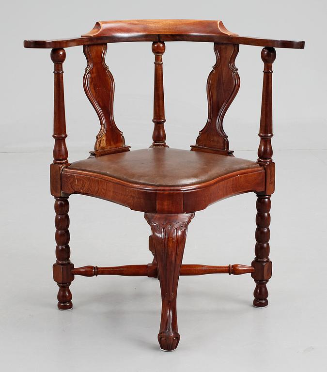 PUDERSTOL, rokokostil, omkring sekelskiftet 1900.