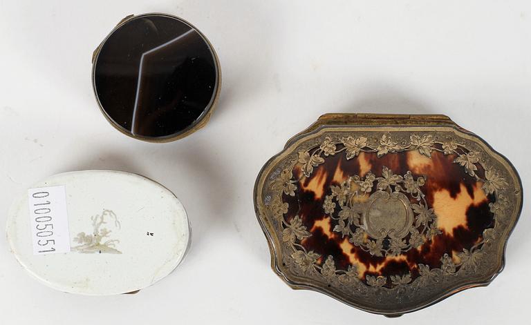 PORTMONNÄ SAMT DOSOR, 2 st, bl.a. sköldpadd och emalj, 1800-tal.