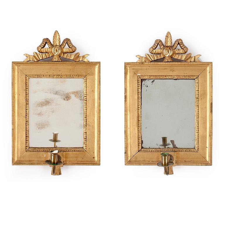 SPEGELLAMPETTER, ett par, Stockholms hallstämpel 1833.