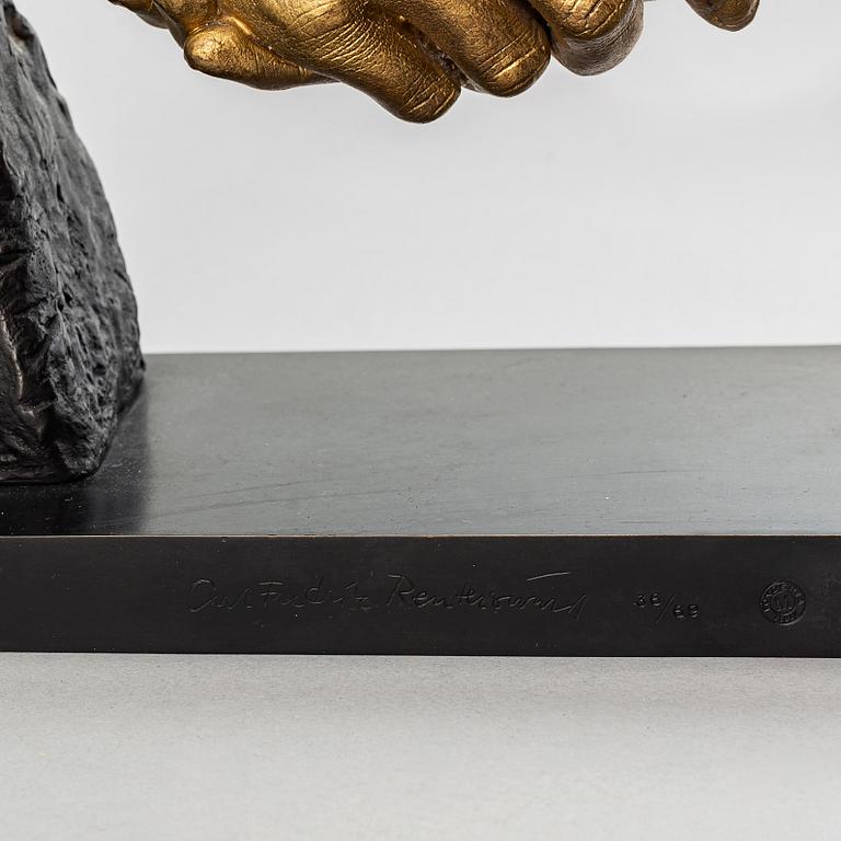 Carl Fredrik Reuterswärd, skulptur, patinerad brons, signerad och numrerad 36/69. Gjutarstämpel Fonderia M Italy.