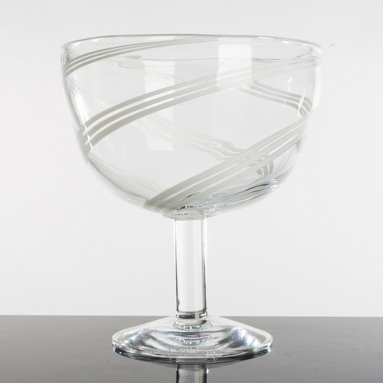 HEIKKI ORVOLA, two bowls, glass, signed, Nuutajärvi, Notsjö, Finland.
