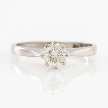 Solitaire ring in 18K white gold with a round brilliant-cut diamond, Rosengren & Eriksson Stockholm 1961.