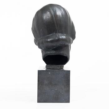 Henrik Roxström, Portrait head.