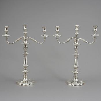 KANDELABRAR, ett par, nysilver, 1900-tal.
