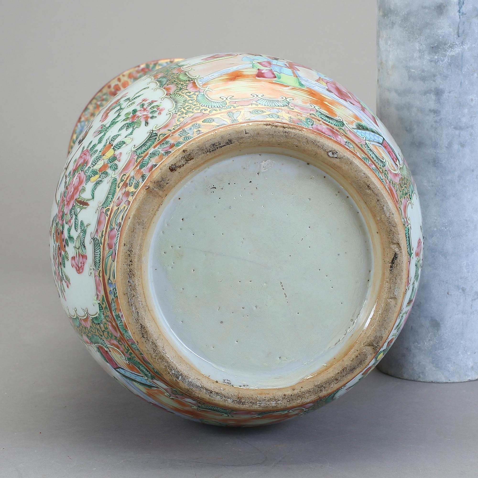 GOLVVAS, porslin, Kina, omkring 1900.