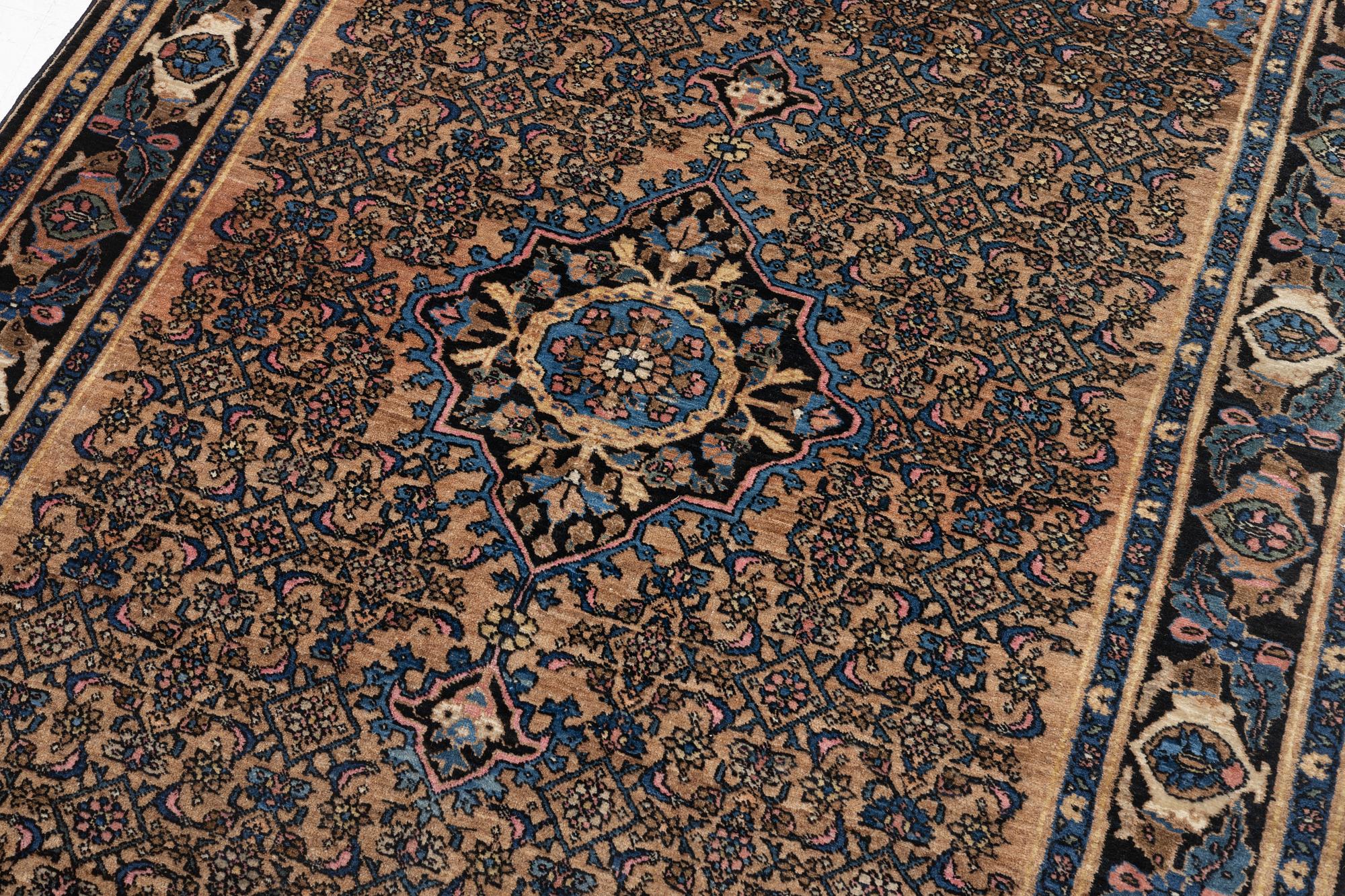 Carpet, 203 x 135 cm.