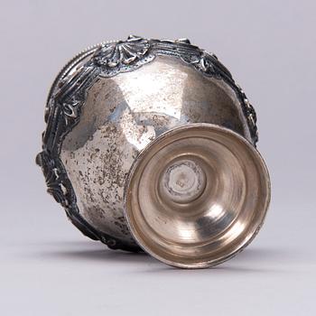 VAS, silver, bär finska kontrollstämplar 1956. Vikt ca 151 g.