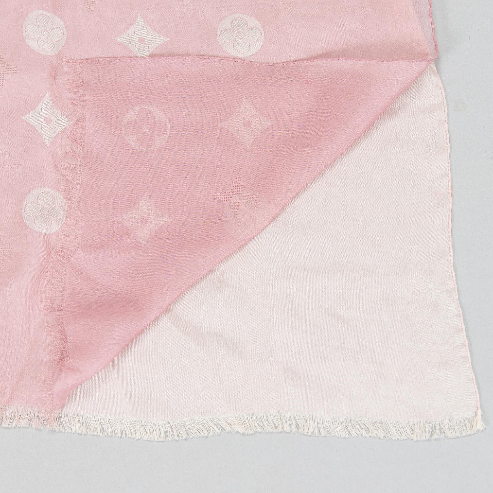 Louis Vuitton, scarf.