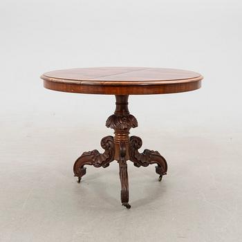 Salon table, mahogany, 19th century.