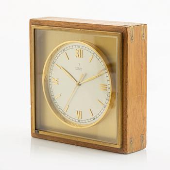 Omega, De Luxe, Chronometre, "Jumping Second", table clock, 144 x 144 x 44 mm.