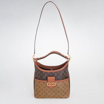 Louis Vuitton, A Monogram 'Hobo Dauphine MM' Bag.