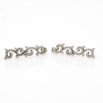 Earrings, a pair, white gold and brilliant-cut diamonds.