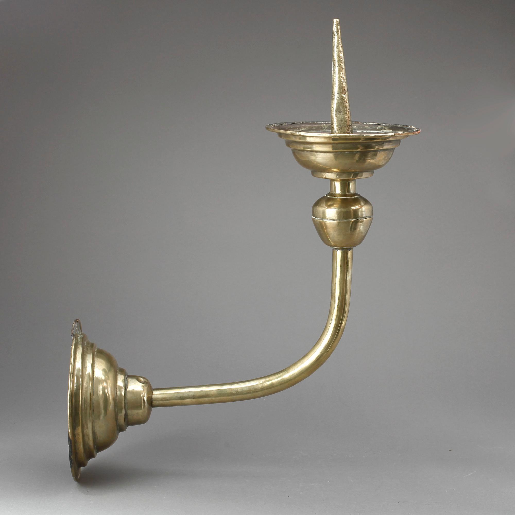 LJUSARM, mässing. Barock 1700-tal.
