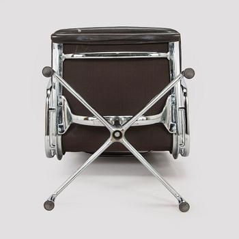 Charles & Ray Eames, kontorsstol, "Soft Pad Chair EA 208", Vitra.