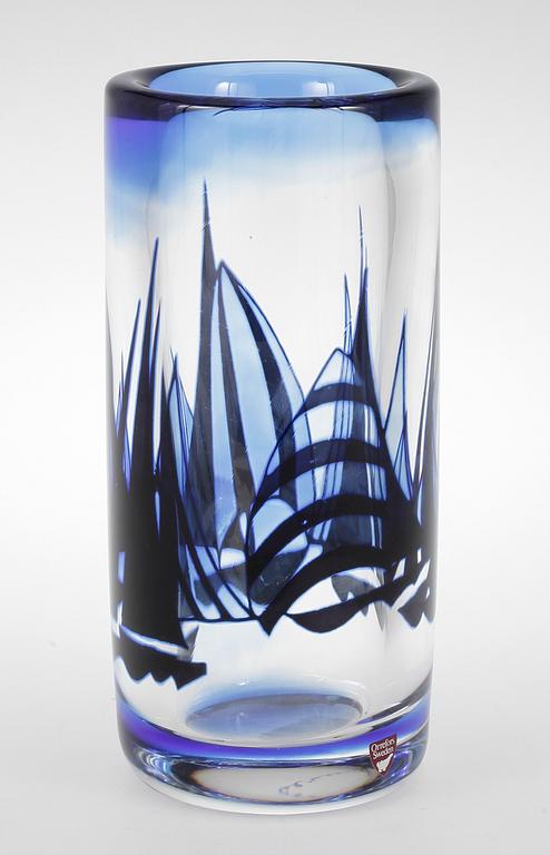 VAS, glas, Olle Alberius, Orrefors Gallery, 1988.