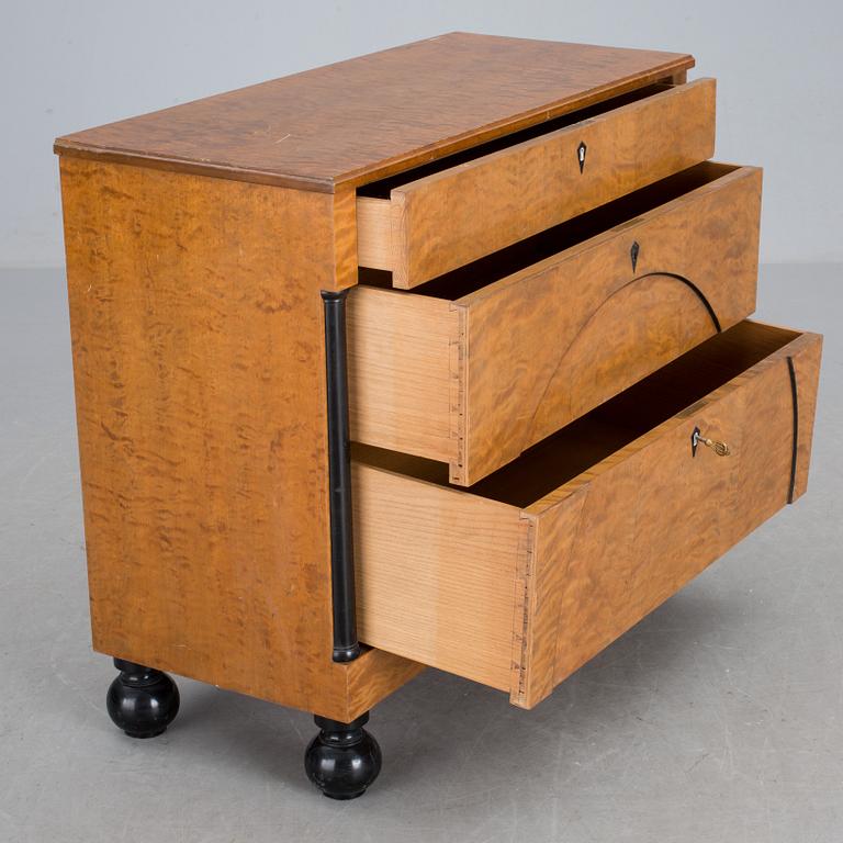 BYRÅ, biedermeierstil, 1900-tal.