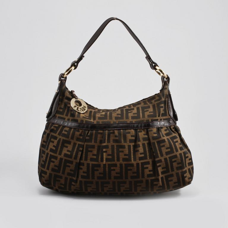 VÄSKA, "Chef Zucca", Fendi.