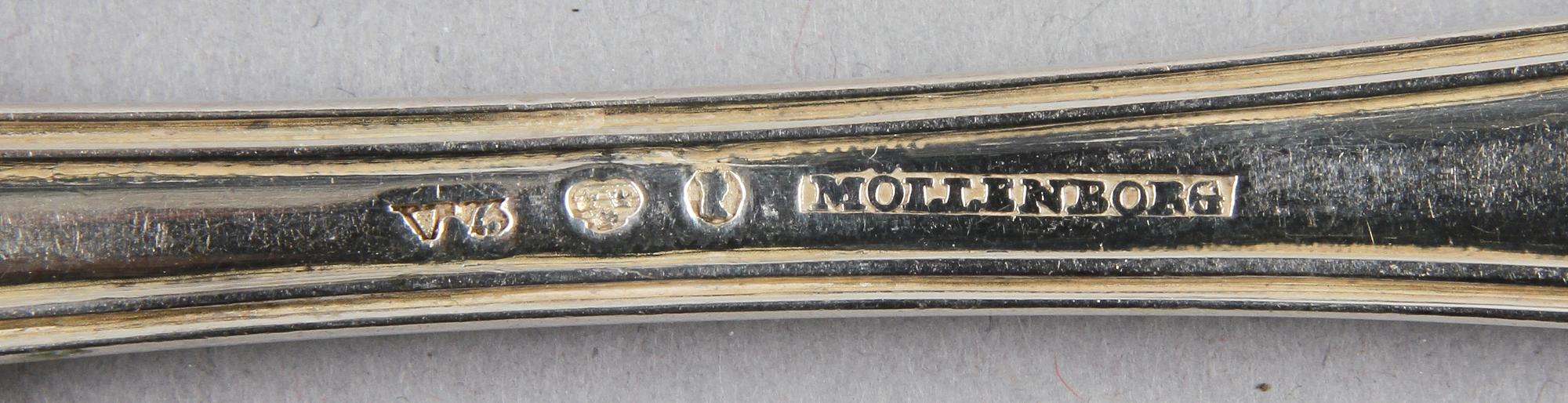 BESTICKSERVISDELAR, 37 delar, silver, Fransk lilja. Merparten Möllenborg Stockholm 1827.
