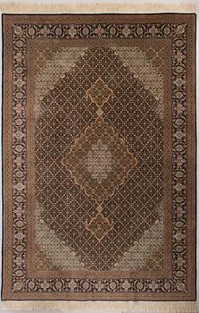 A TÄBRIZ CARPET, old, ca 200x300 cm.