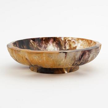 Francois-Emile Decorchemont, skål på fot, pate de verre, Frankrike, 1900-talets första hälft.