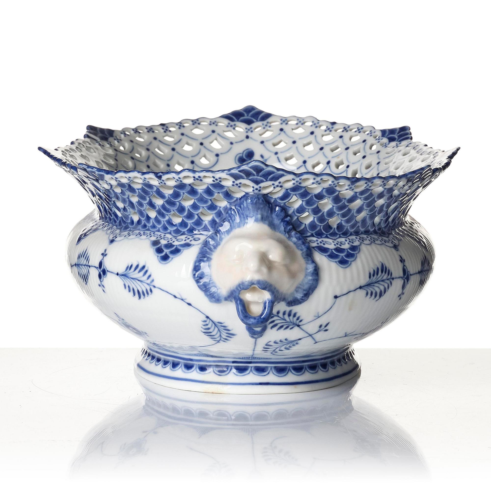 Jardinjär, porslin. Royal Copenhagen, 'Muselmalet helblond', Danmark, 1898-1923.