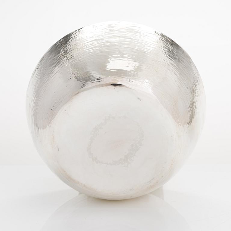 Tapio Wirkkala, Skål, sterlingsilver, stämplad TW, Kultakeskus, Tavastehus 1972.