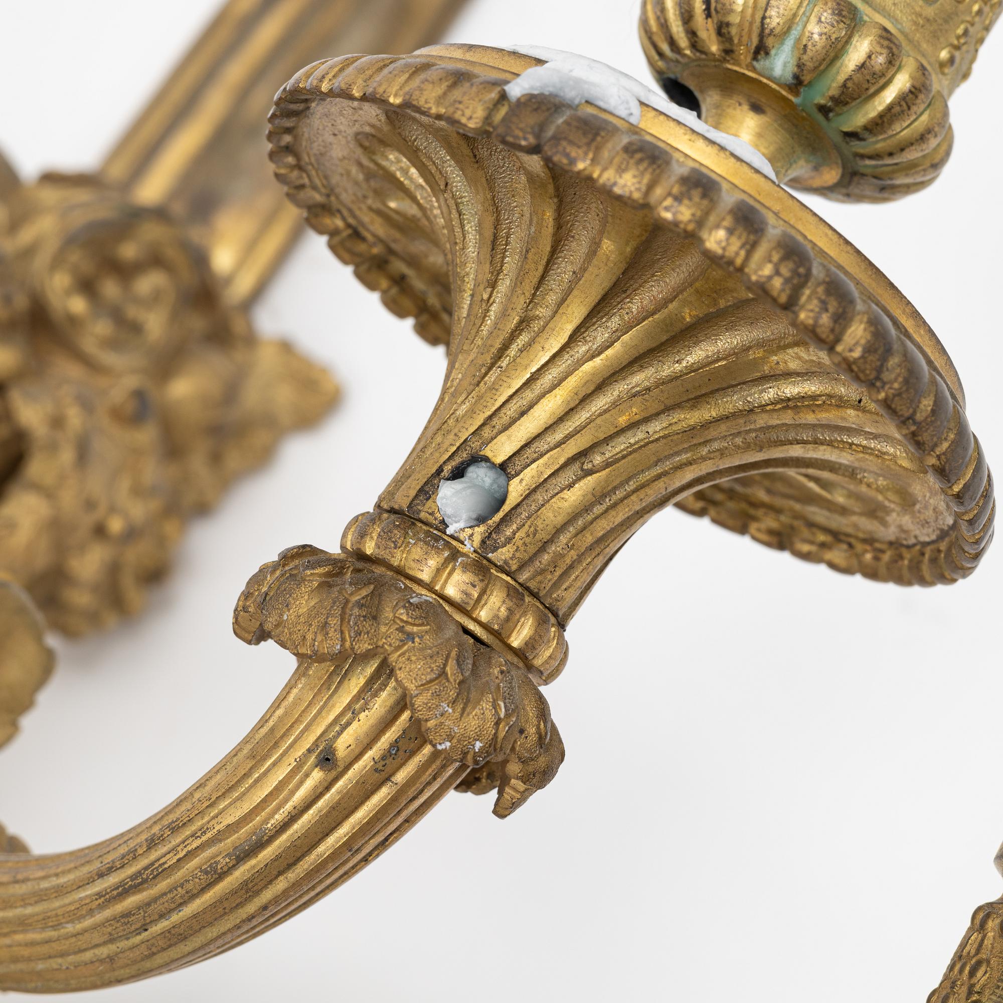 A Louis XVI-style applique, around the year 1900.