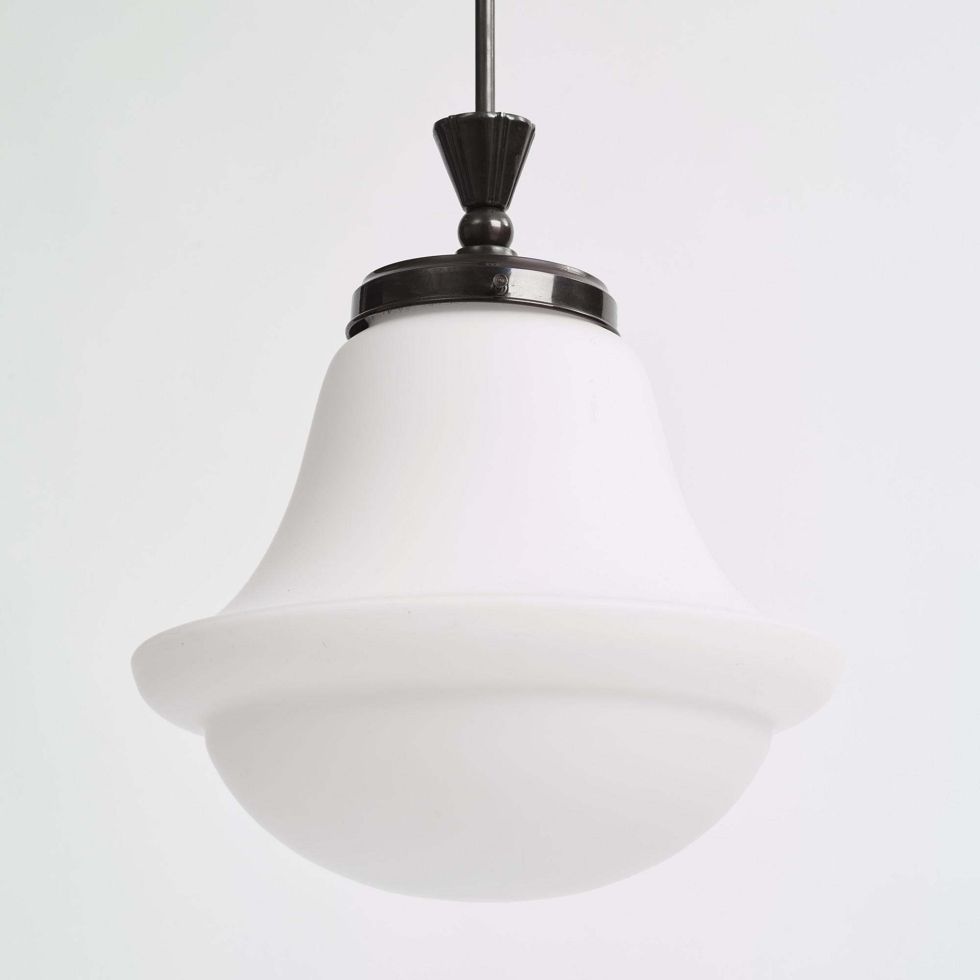 Harald Notini, taklampa, modell "6225". Arvid Böhlmarks Lampfabrik, 1920-30-tal.