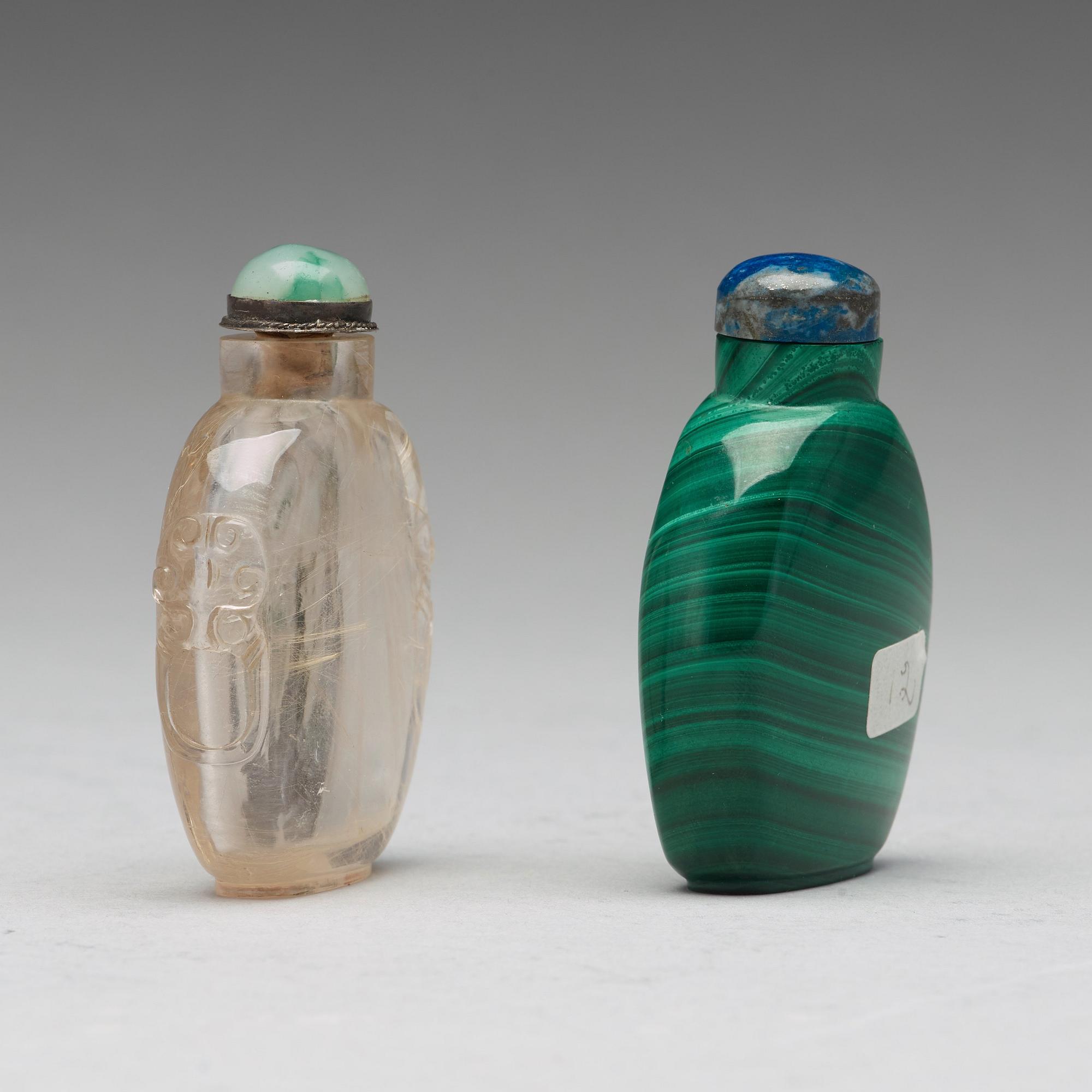 Two Chinese snuff bottles, Qing dynasty, 19th Century.
